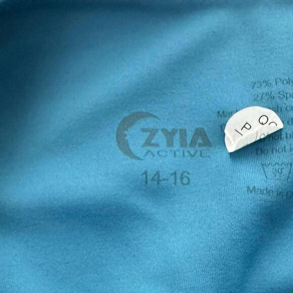 Zyia Janis Light n Tight Hi-Rise 7/8 Leggings - Picture 2 of 6